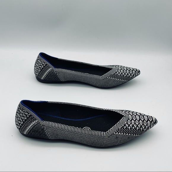ROTHY’S The Point Pointed Flats Black White Python W7 Size 7 - Picture 4 of 12